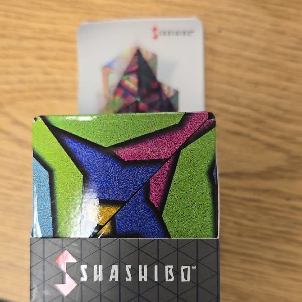 SHASHI Green and Blue Geometric Puzzle Game